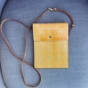 Louis Vuitton Vernis monogram Kenmare Yellow